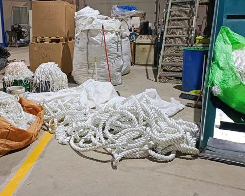 Reciclaje de plásticos y fibras industriales para promover la sostenibilidad